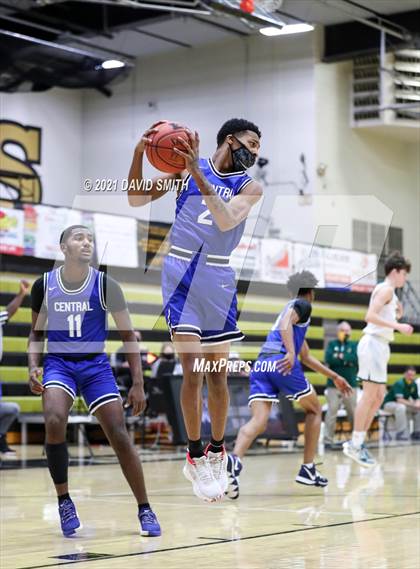 Thumbnail 3 in Central vs Rock Bridge (Summit Grill Shootout) photogallery.