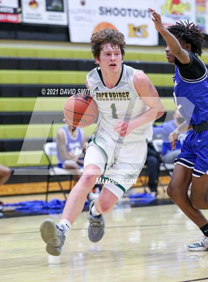 Thumbnail 1 in Central vs Rock Bridge (Summit Grill Shootout) photogallery.