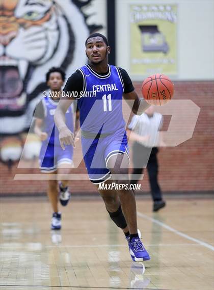 Thumbnail 1 in Central vs Rock Bridge (Summit Grill Shootout) photogallery.