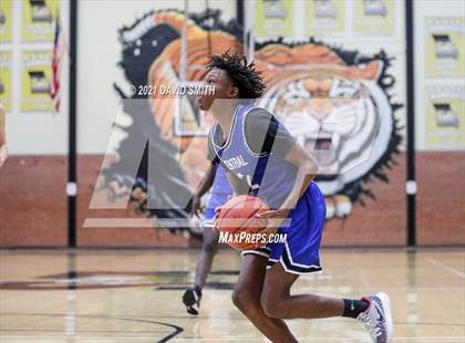 Thumbnail 2 in Central vs Rock Bridge (Summit Grill Shootout) photogallery.