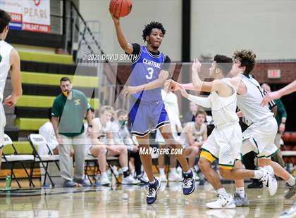 Thumbnail 3 in Central vs Rock Bridge (Summit Grill Shootout) photogallery.