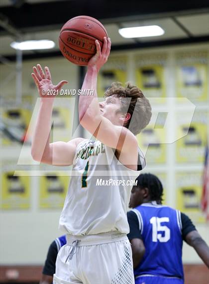 Thumbnail 2 in Central vs Rock Bridge (Summit Grill Shootout) photogallery.