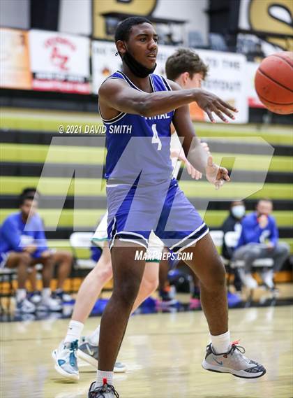 Thumbnail 2 in Central vs Rock Bridge (Summit Grill Shootout) photogallery.