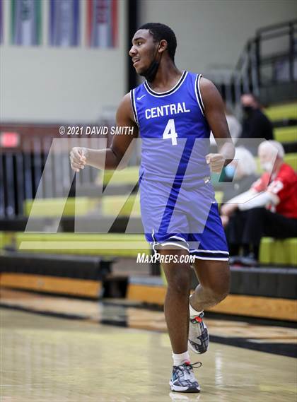 Thumbnail 2 in Central vs Rock Bridge (Summit Grill Shootout) photogallery.