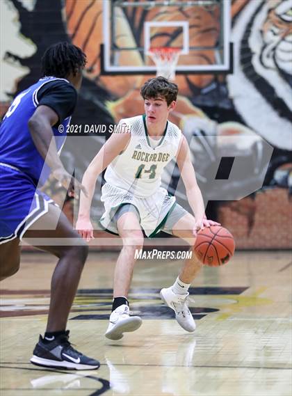 Thumbnail 2 in Central vs Rock Bridge (Summit Grill Shootout) photogallery.