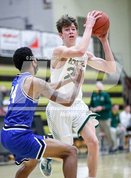 Thumbnail 1 in Central vs Rock Bridge (Summit Grill Shootout) photogallery.