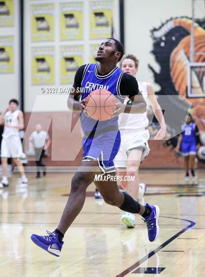 Thumbnail 1 in Central vs Rock Bridge (Summit Grill Shootout) photogallery.