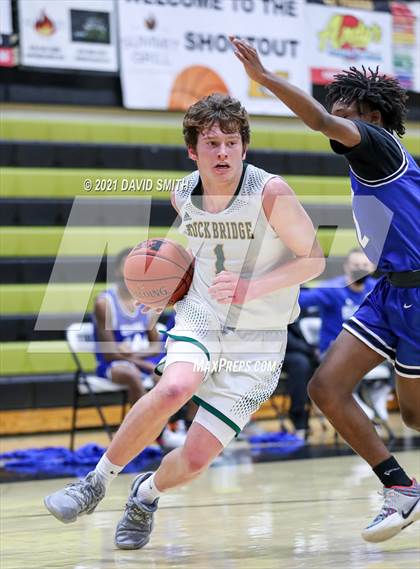 Thumbnail 3 in Central vs Rock Bridge (Summit Grill Shootout) photogallery.