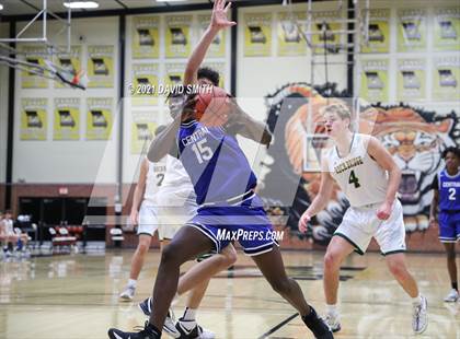 Thumbnail 1 in Central vs Rock Bridge (Summit Grill Shootout) photogallery.