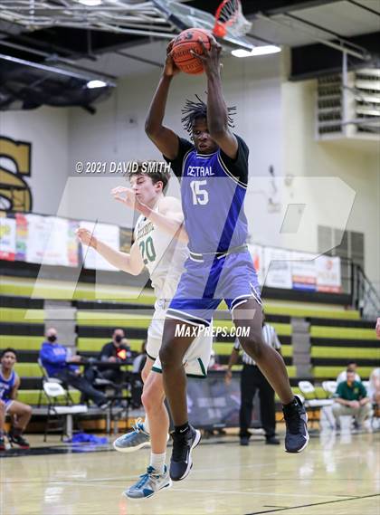 Thumbnail 3 in Central vs Rock Bridge (Summit Grill Shootout) photogallery.