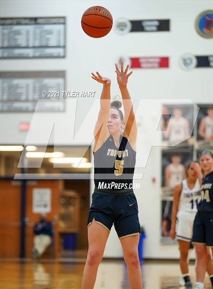 Thumbnail 2 in Tri-West Hendricks vs. Greencastle (IHSAA 3A Sectional 1st Round) photogallery.