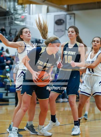 Thumbnail 1 in Tri-West Hendricks vs. Greencastle (IHSAA 3A Sectional 1st Round) photogallery.