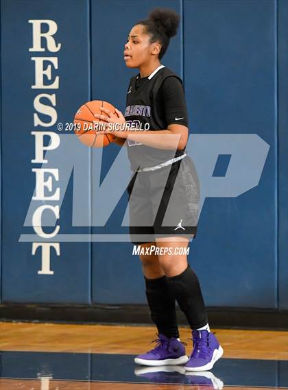 Thumbnail 3 in Sacramento vs. Mountain Vista (NIKE Tournament of Champions) photogallery.