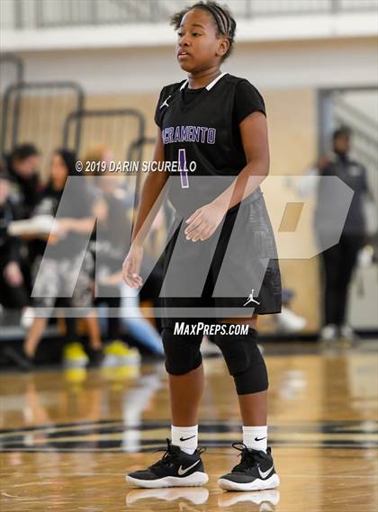 Thumbnail 3 in Sacramento vs. Mountain Vista (NIKE Tournament of Champions) photogallery.