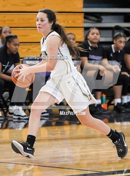Thumbnail 1 in Sacramento vs. Mountain Vista (NIKE Tournament of Champions) photogallery.