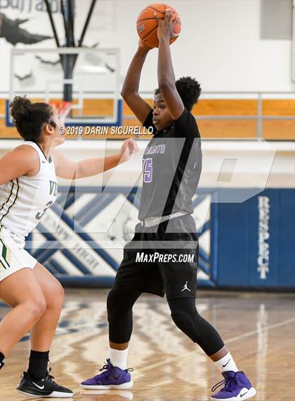 Thumbnail 3 in Sacramento vs. Mountain Vista (NIKE Tournament of Champions) photogallery.