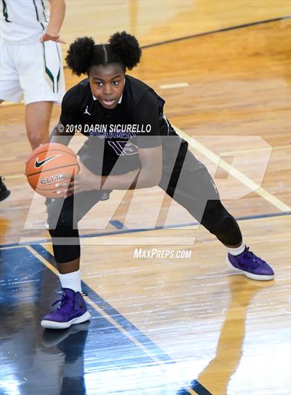 Thumbnail 2 in Sacramento vs. Mountain Vista (NIKE Tournament of Champions) photogallery.