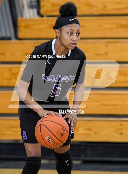Thumbnail 3 in Sacramento vs. Mountain Vista (NIKE Tournament of Champions) photogallery.