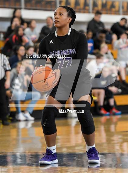 Thumbnail 1 in Sacramento vs. Mountain Vista (NIKE Tournament of Champions) photogallery.