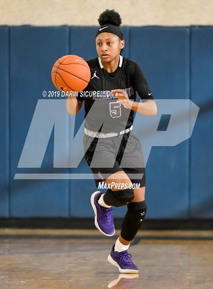 Thumbnail 3 in Sacramento vs. Mountain Vista (NIKE Tournament of Champions) photogallery.