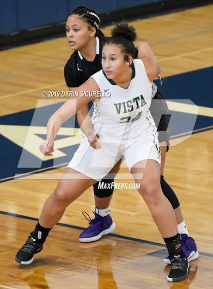 Thumbnail 2 in Sacramento vs. Mountain Vista (NIKE Tournament of Champions) photogallery.
