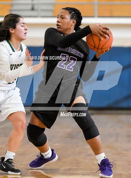 Thumbnail 1 in Sacramento vs. Mountain Vista (NIKE Tournament of Champions) photogallery.