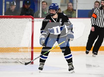 Thumbnail 3 in Darien vs. Northwest Catholic (CIAC D1 Quarterfinal) photogallery.
