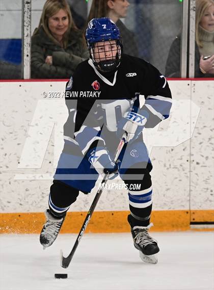Thumbnail 3 in Darien vs. Northwest Catholic (CIAC D1 Quarterfinal) photogallery.