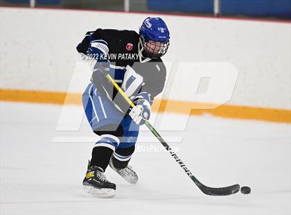Thumbnail 3 in Darien vs. Northwest Catholic (CIAC D1 Quarterfinal) photogallery.