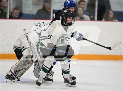 Thumbnail 1 in Darien vs. Northwest Catholic (CIAC D1 Quarterfinal) photogallery.