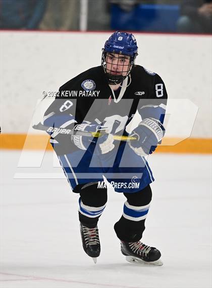 Thumbnail 3 in Darien vs. Northwest Catholic (CIAC D1 Quarterfinal) photogallery.