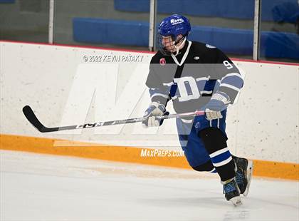 Thumbnail 2 in Darien vs. Northwest Catholic (CIAC D1 Quarterfinal) photogallery.