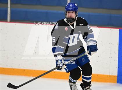 Thumbnail 3 in Darien vs. Northwest Catholic (CIAC D1 Quarterfinal) photogallery.