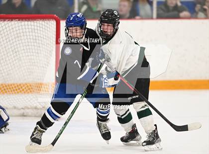 Thumbnail 3 in Darien vs. Northwest Catholic (CIAC D1 Quarterfinal) photogallery.