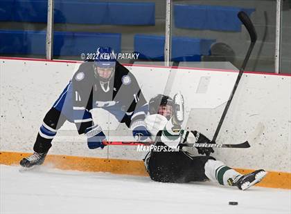 Thumbnail 1 in Darien vs. Northwest Catholic (CIAC D1 Quarterfinal) photogallery.