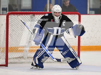 Thumbnail 3 in Darien vs. Northwest Catholic (CIAC D1 Quarterfinal) photogallery.