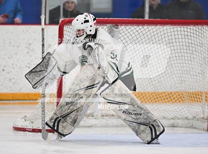 Thumbnail 3 in Darien vs. Northwest Catholic (CIAC D1 Quarterfinal) photogallery.