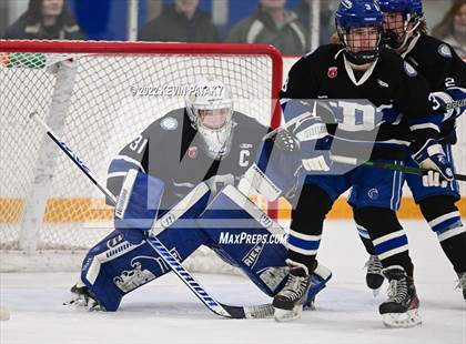 Thumbnail 3 in Darien vs. Northwest Catholic (CIAC D1 Quarterfinal) photogallery.