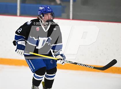 Thumbnail 2 in Darien vs. Northwest Catholic (CIAC D1 Quarterfinal) photogallery.
