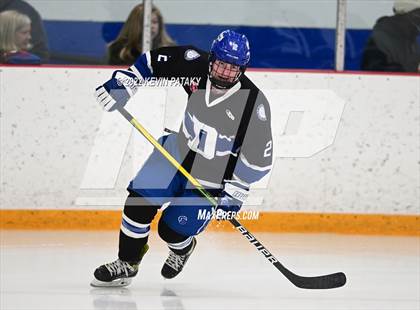 Thumbnail 3 in Darien vs. Northwest Catholic (CIAC D1 Quarterfinal) photogallery.