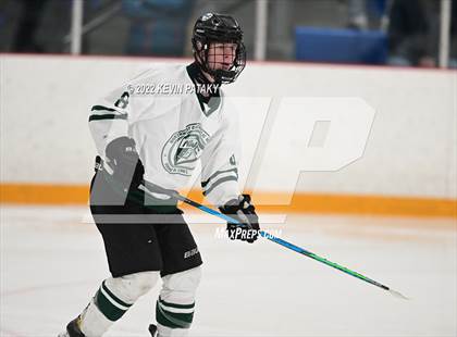 Thumbnail 2 in Darien vs. Northwest Catholic (CIAC D1 Quarterfinal) photogallery.