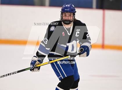 Thumbnail 2 in Darien vs. Northwest Catholic (CIAC D1 Quarterfinal) photogallery.