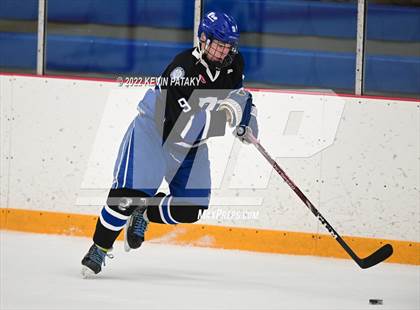 Thumbnail 3 in Darien vs. Northwest Catholic (CIAC D1 Quarterfinal) photogallery.