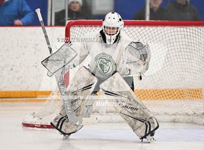 Thumbnail 3 in Darien vs. Northwest Catholic (CIAC D1 Quarterfinal) photogallery.