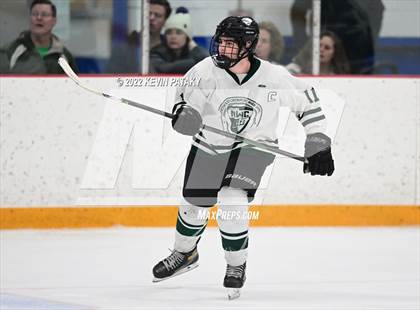 Thumbnail 3 in Darien vs. Northwest Catholic (CIAC D1 Quarterfinal) photogallery.