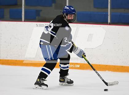 Thumbnail 2 in Darien vs. Northwest Catholic (CIAC D1 Quarterfinal) photogallery.