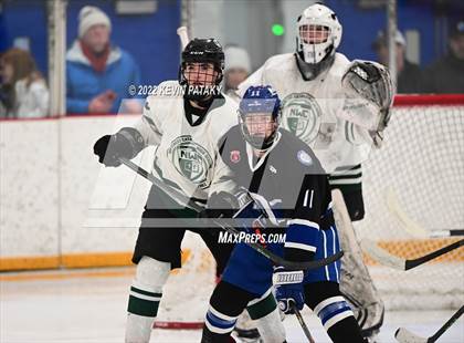 Thumbnail 2 in Darien vs. Northwest Catholic (CIAC D1 Quarterfinal) photogallery.