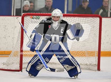 Thumbnail 3 in Darien vs. Northwest Catholic (CIAC D1 Quarterfinal) photogallery.
