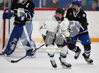 Thumbnail 2 in Darien vs. Northwest Catholic (CIAC D1 Quarterfinal) photogallery.