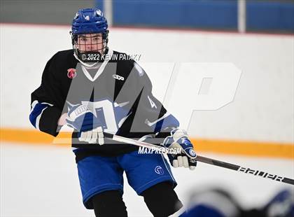 Thumbnail 2 in Darien vs. Northwest Catholic (CIAC D1 Quarterfinal) photogallery.